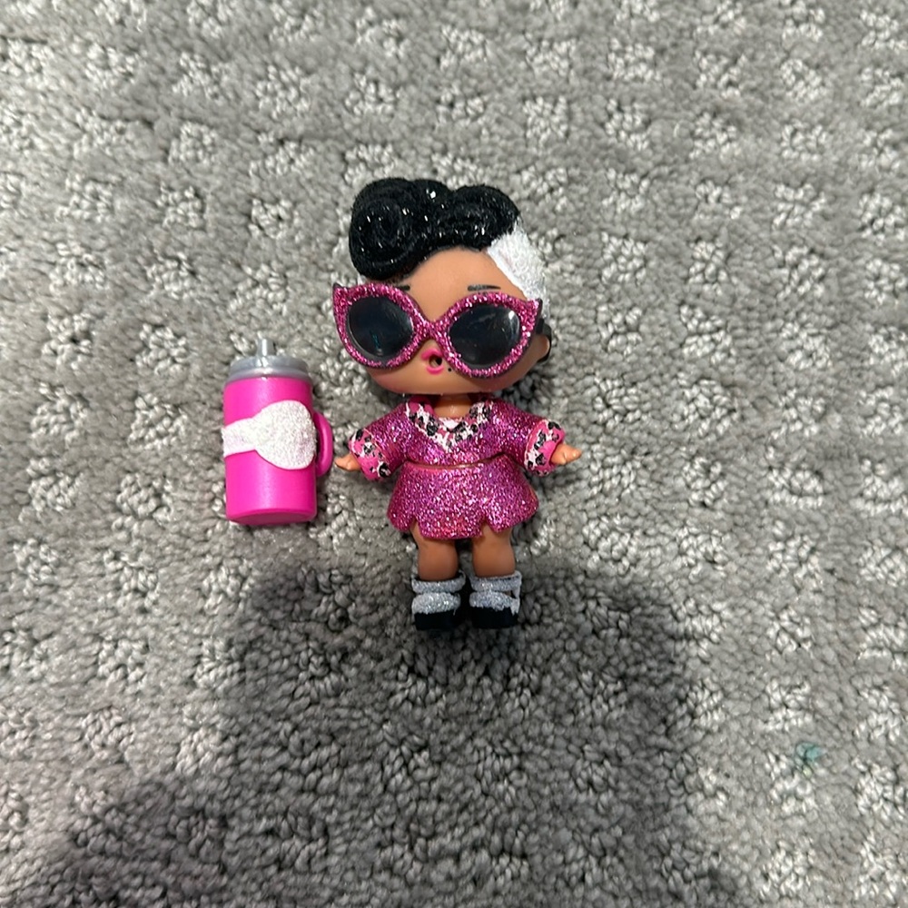 Lol, surprise, doll face, bling series